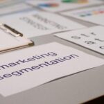 Strategieunterlagen auf einem Schreibtisch