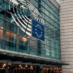 Europäisches Parlamentsgebäude in Brüssel als Symbol für digitale Identität und Verwaltungsplattformen in Europa