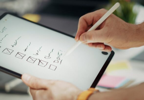 Digital checklist on tablet for approvals and audit trail governance