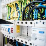 Schaltkasten als Symbol für kontrolliertes Abschalten im Cloud-Betrieb