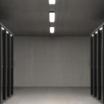 Serverraum mit Cloud-Infrastruktur als Symbol für Cloud-Prüfberichte und Betriebsaufgaben