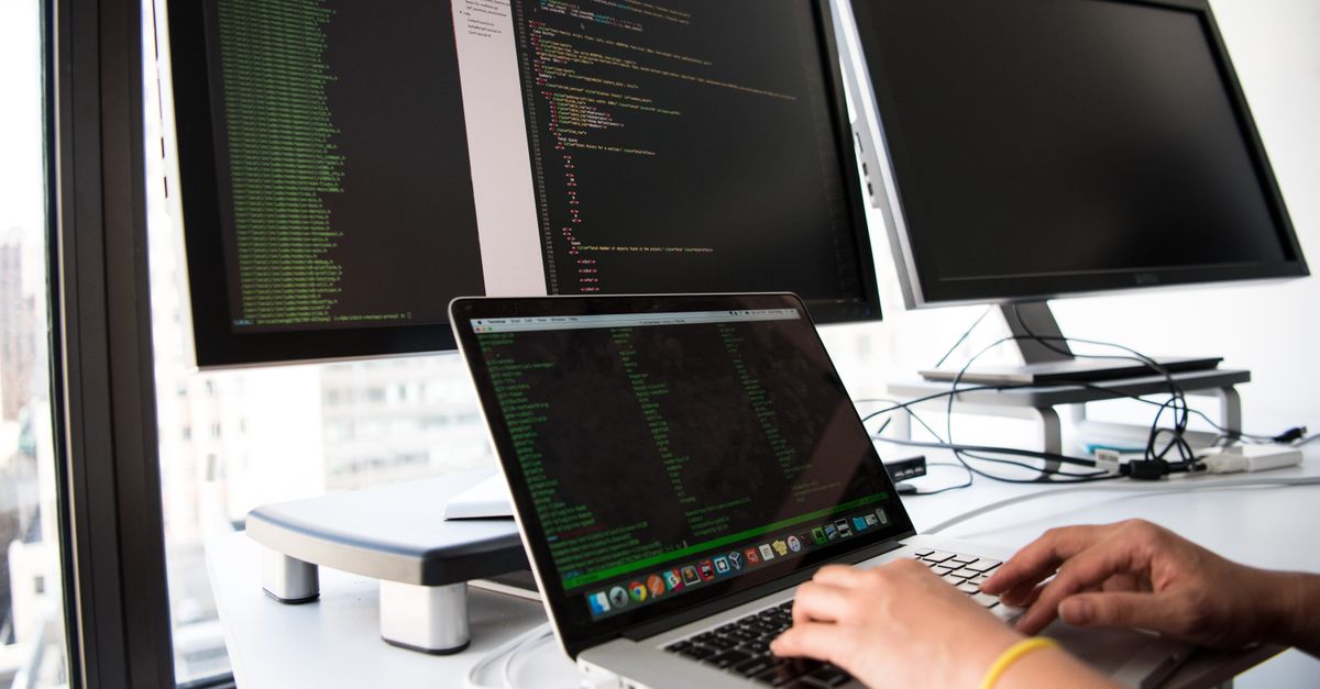 Dokumente und Datenklassen als Grundlage für Service-Schutz