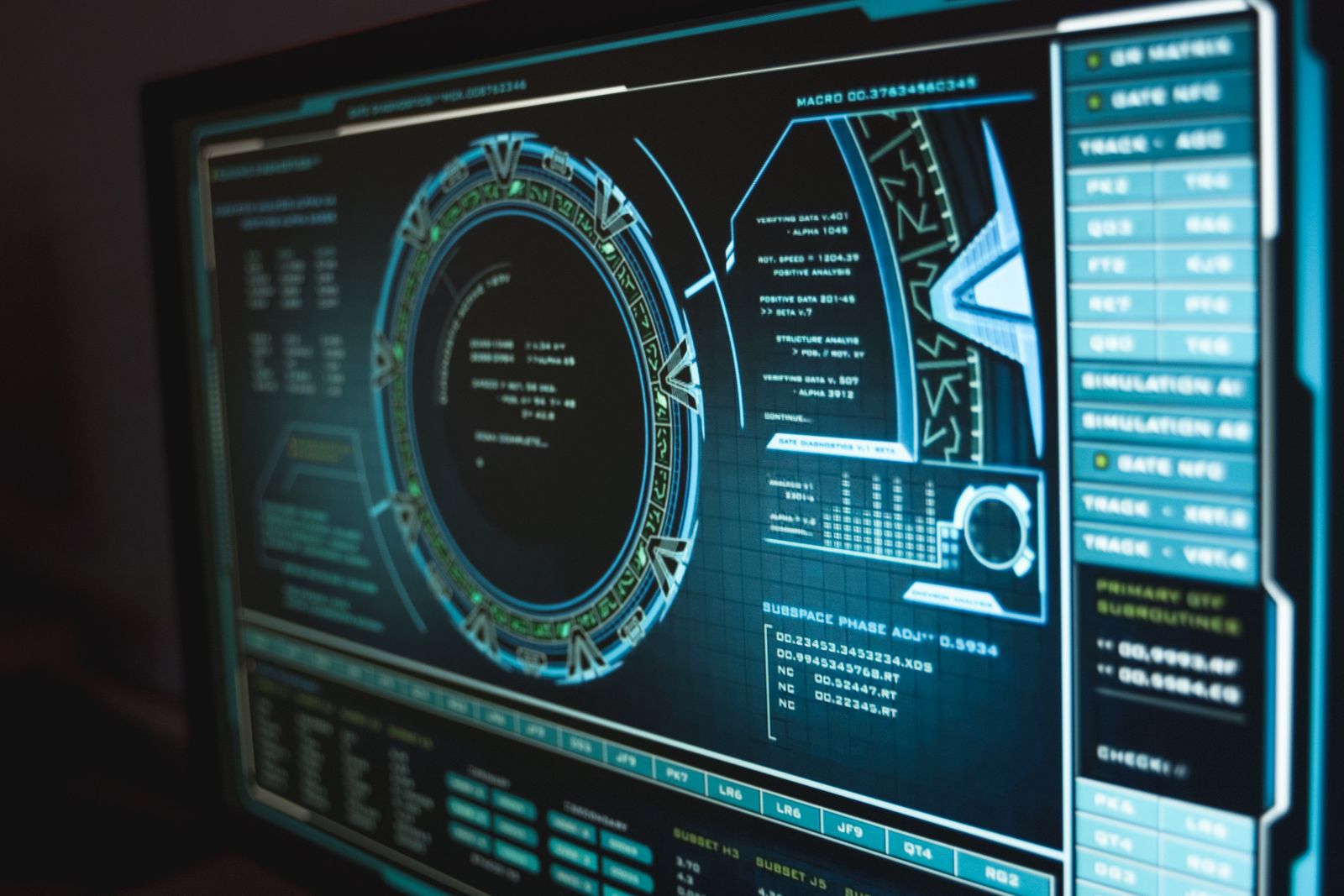 Cybersecurity-Bildschirm als Motiv für Passwort-Reset, Identitätsprüfung und Zugriffskontrolle